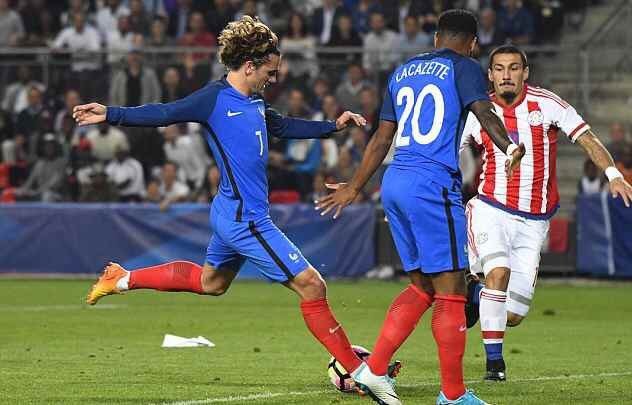 什琴斯尼迎来西甲首秀 年龄34岁283天创纪录（什琴斯尼34岁283天上演西甲处子秀，刷新纪录）