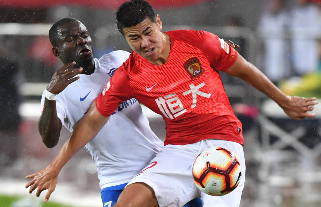 奥萨苏纳在巴塞罗那的艰难旅程：历史、现状与未来（巴萨之行多舛：奥萨苏纳的历史回望、现实处境与未来展望）